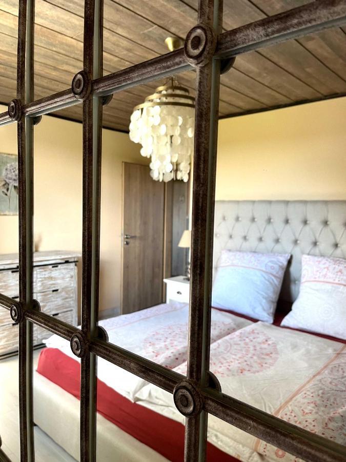 شقة Altes Zollhaus Hallschlag المظهر الخارجي الصورة